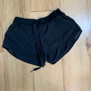 LULULEMON Black Hotty Hot short 2” inseam